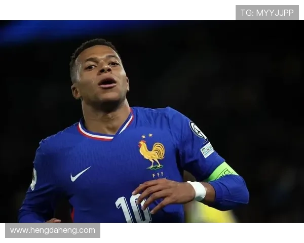 姆巴佩社交媒体分享团结照片期待国家德比再创佳绩